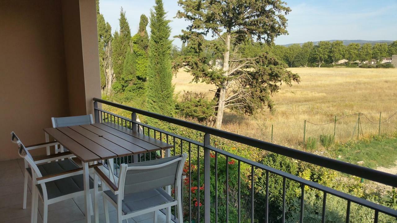 Apt 50M2 Avec Balcon Tout Equipe Proche D'Avignon Apartman Pernes-les-Fontaines Kültér fotó