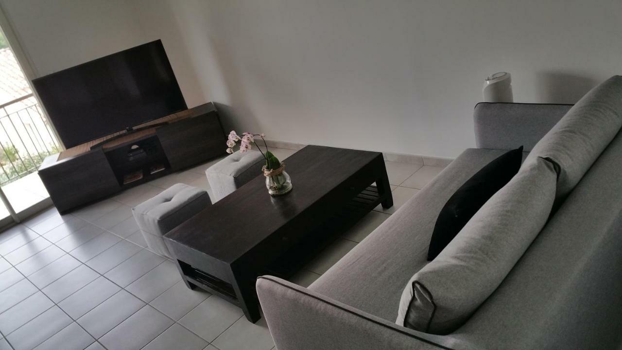 Apt 50M2 Avec Balcon Tout Equipe Proche D'Avignon Apartman Pernes-les-Fontaines Kültér fotó